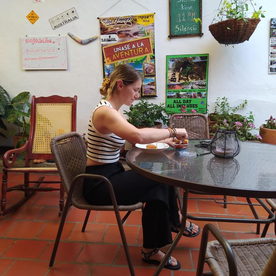 Real Dream Hostel 산힐 외부 사진