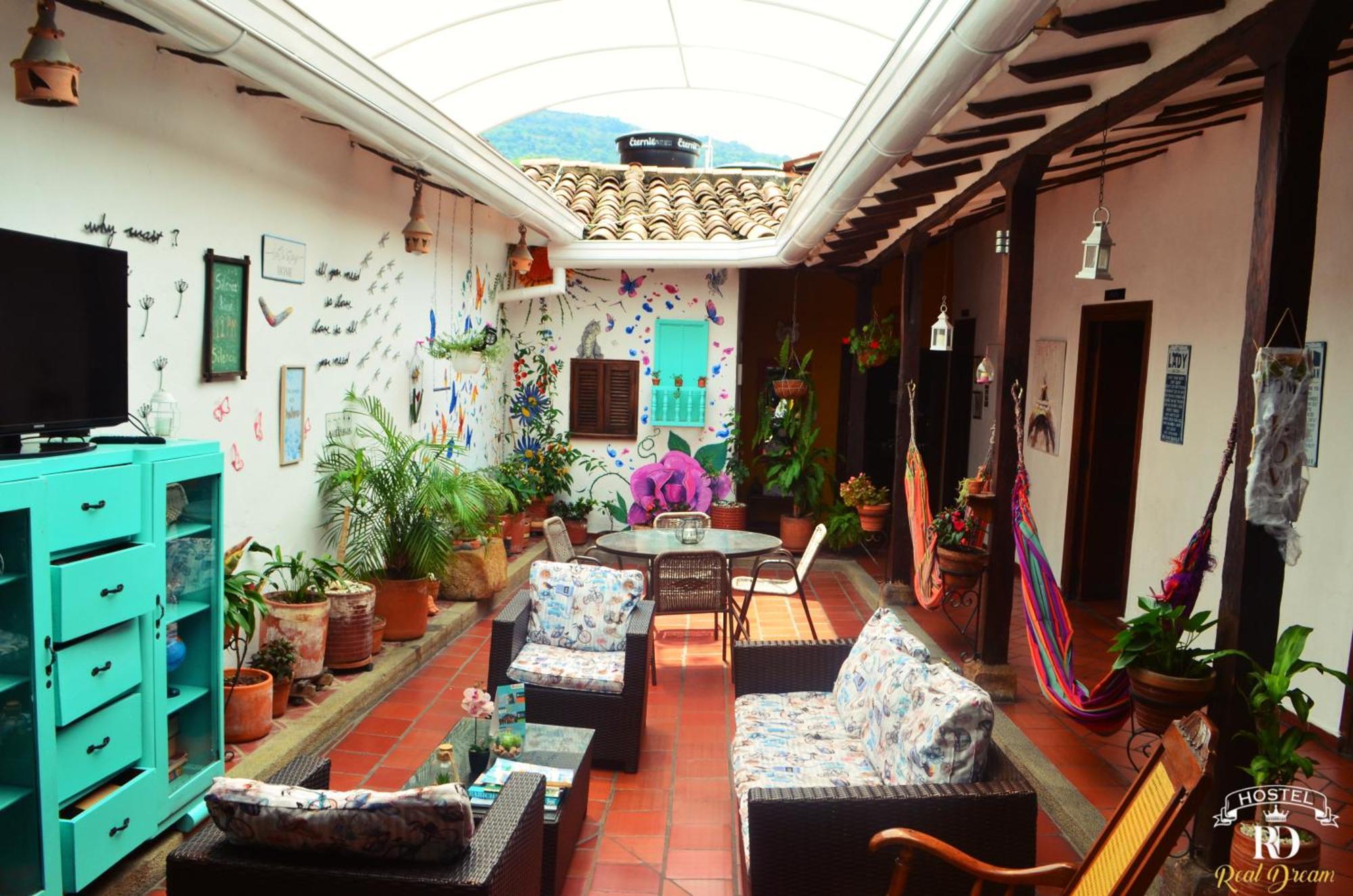 Real Dream Hostel 산힐 외부 사진